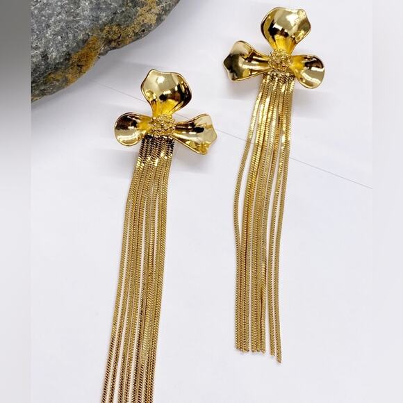 NEW Floral Fringe Earrings - Picture 12 of 14